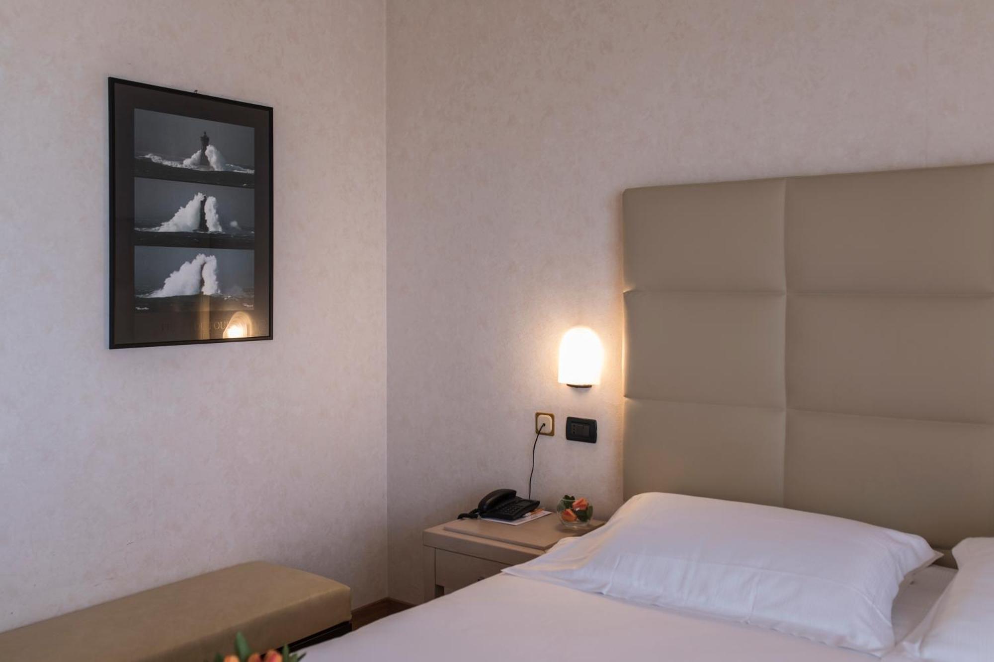 Hotel Donatello Imola Kültér fotó
