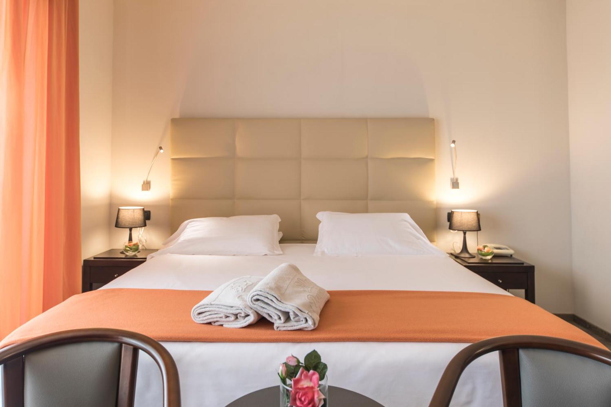 Hotel Donatello Imola Kültér fotó