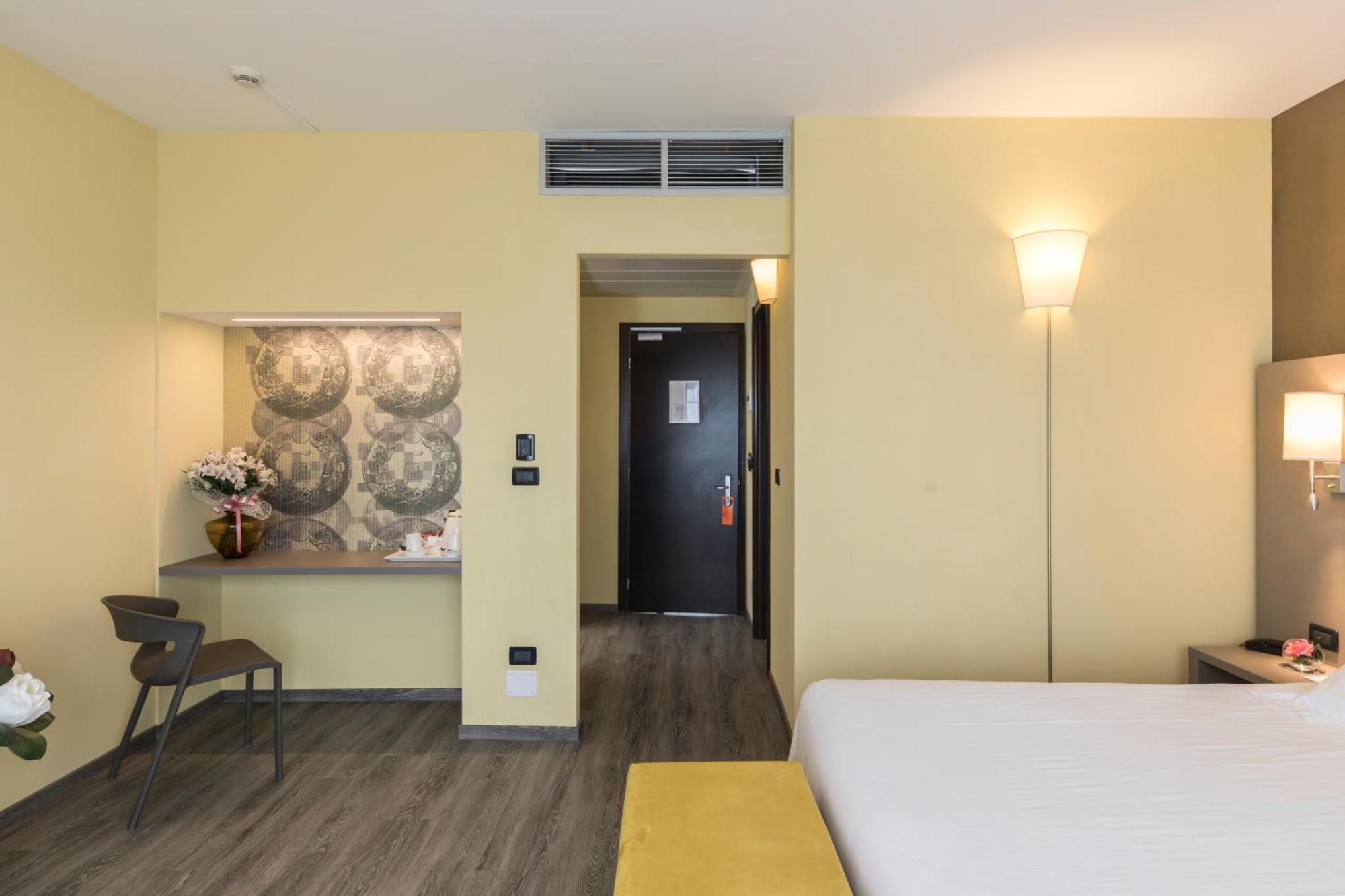 Hotel Donatello Imola Kültér fotó