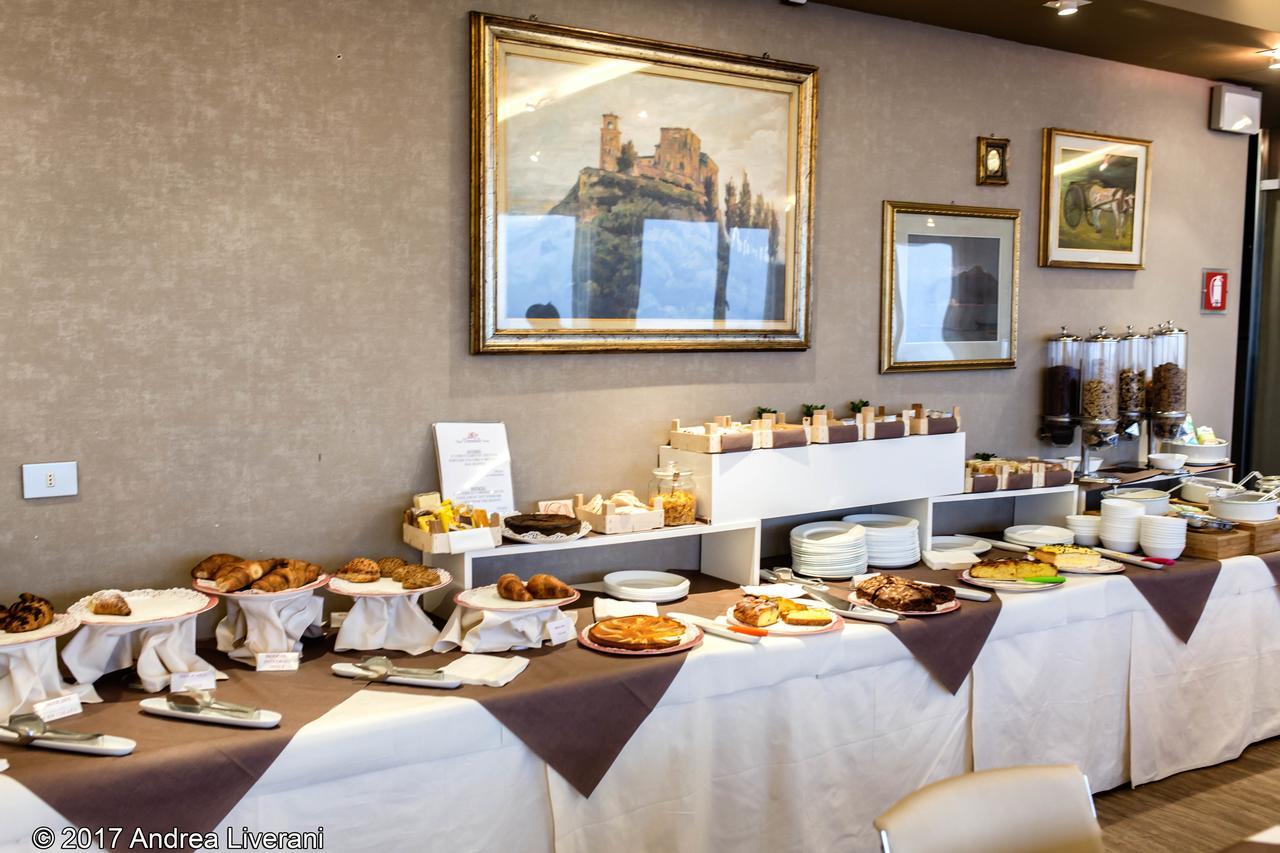 Hotel Donatello Imola Kültér fotó