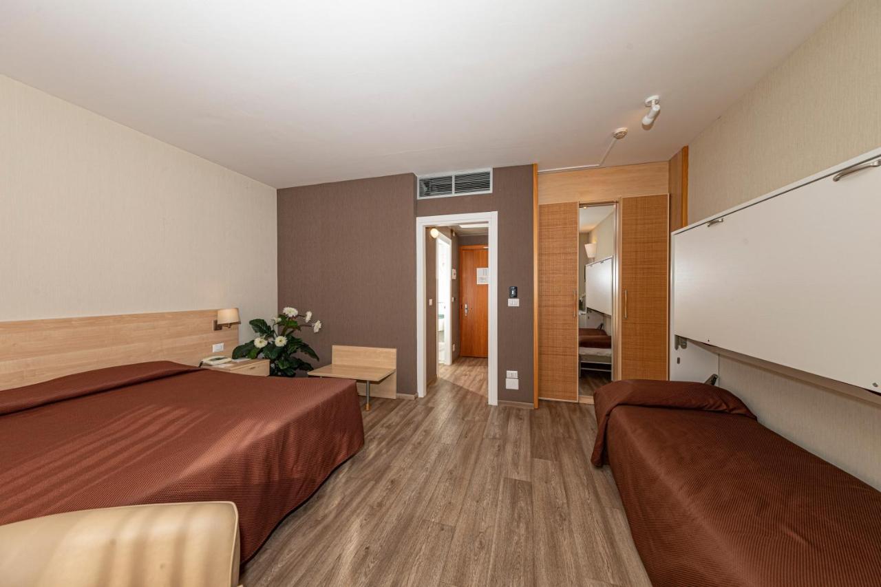 Hotel Donatello Imola Kültér fotó