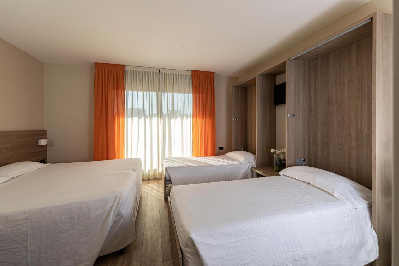 Hotel Donatello Imola Kültér fotó